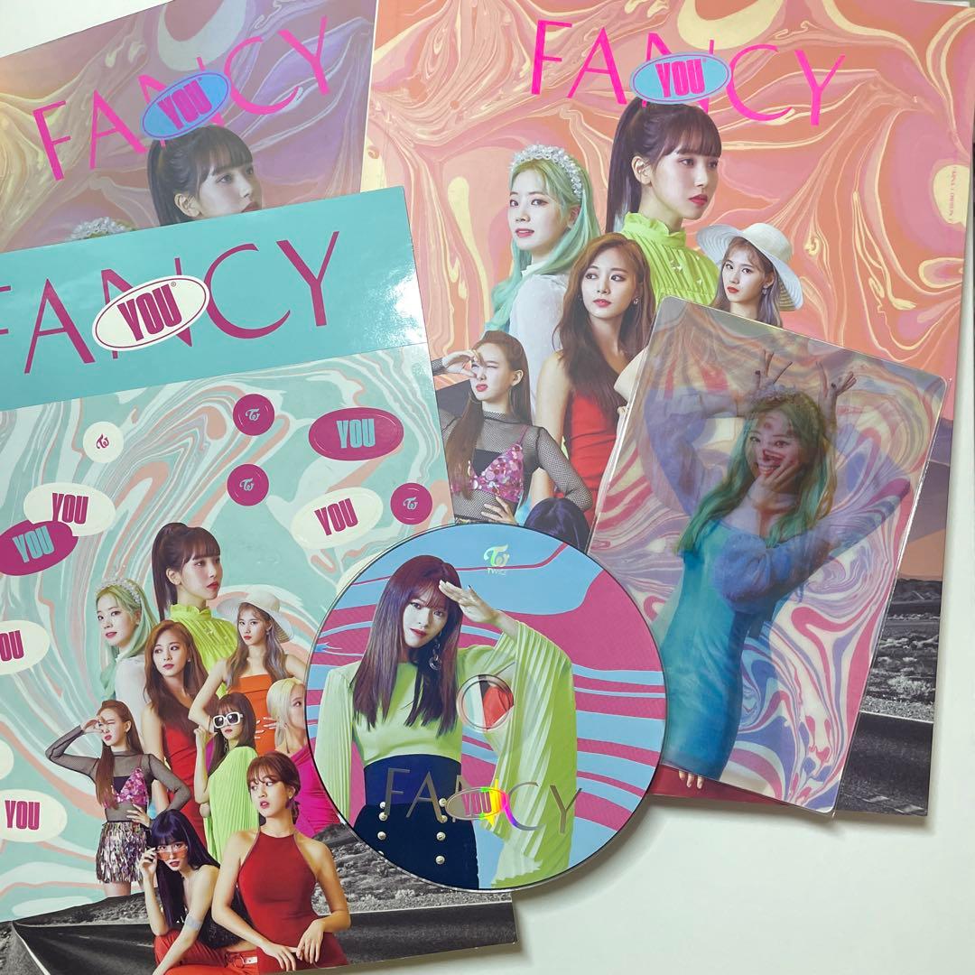 TWICEアルバムまとめ売り