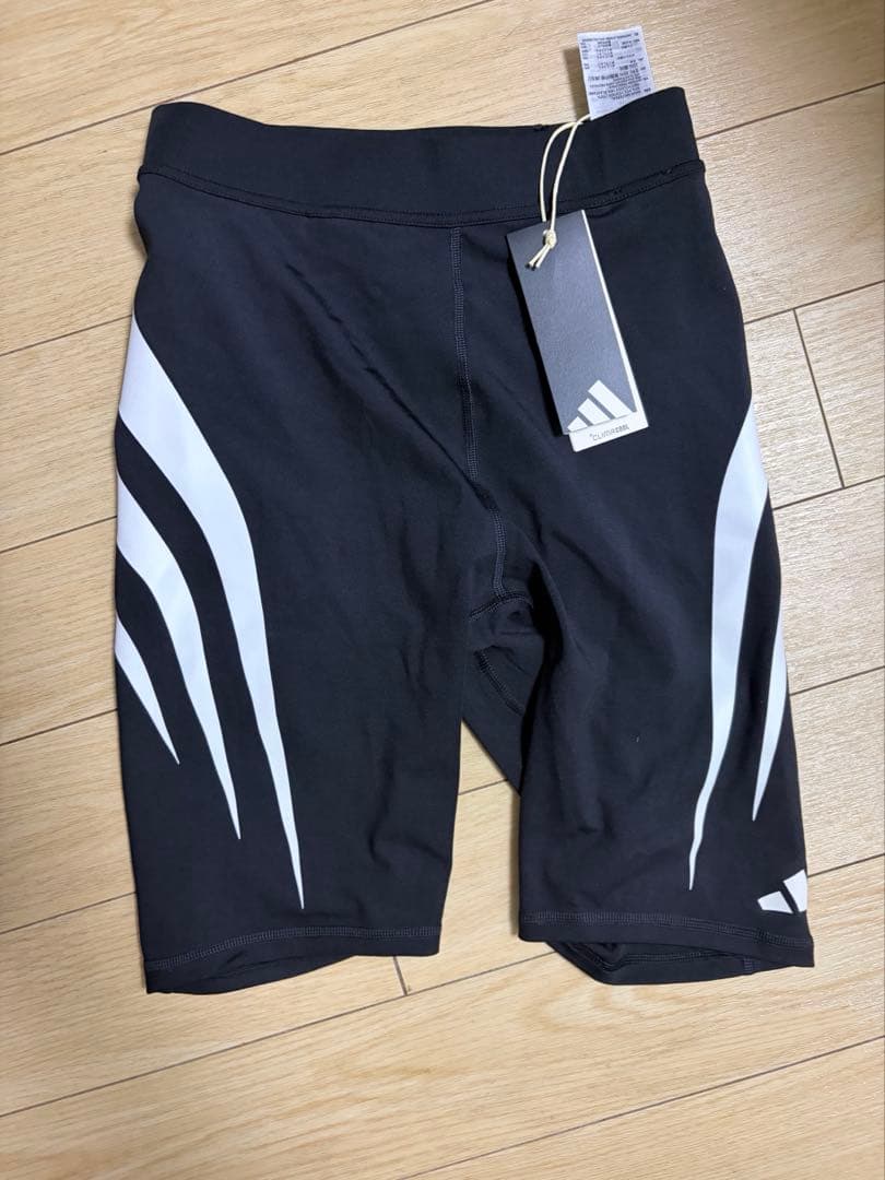 け*ろ様 adidas ランニングウェア シングレット ハーフタイツ
