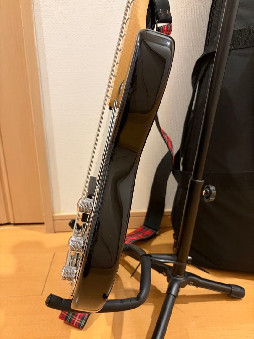 ベース Sterling By Musicman SUB STINGRAY RAY4