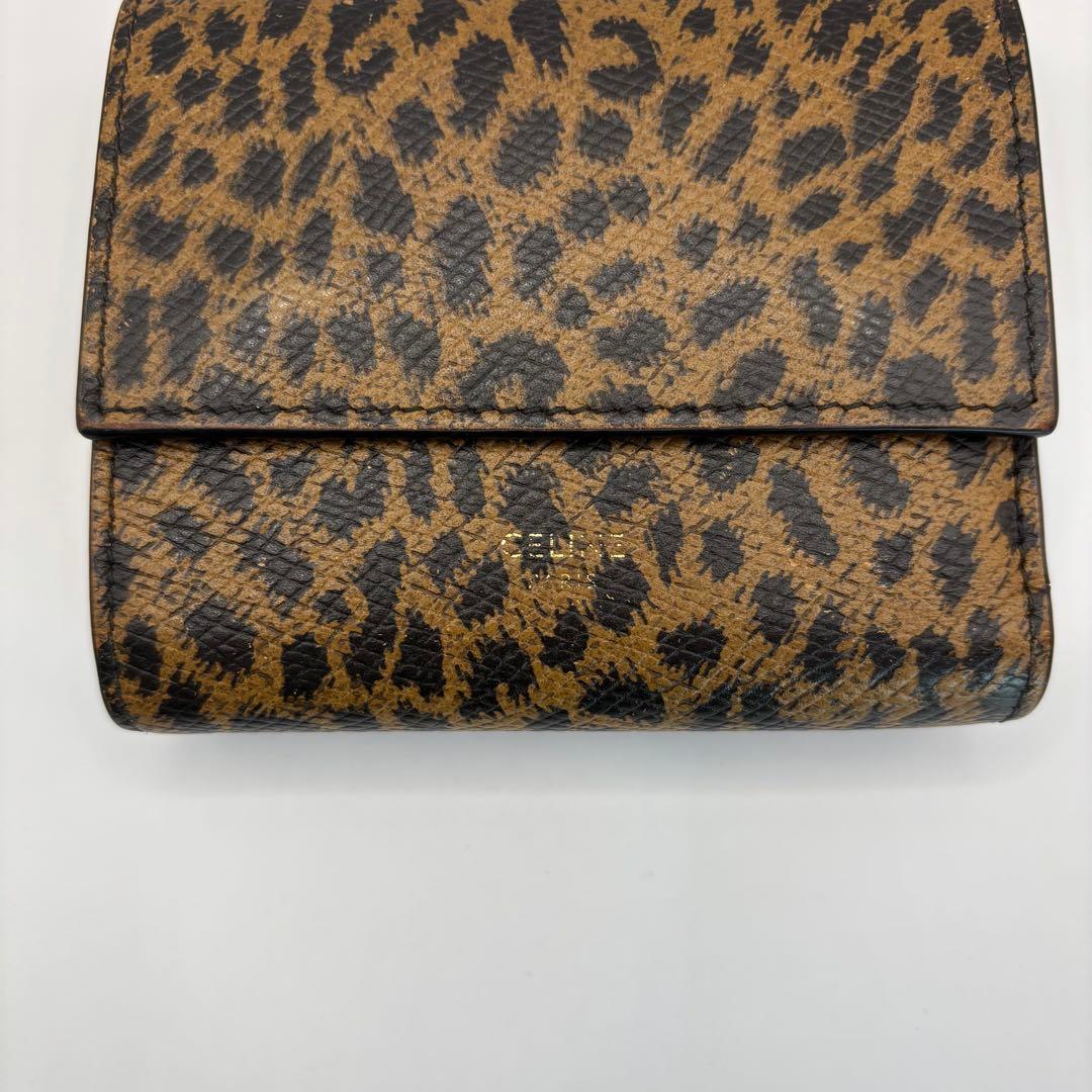 CELINE 三つ折り財布　レオパード　財布　ウォレット　ヒョウ柄　コンパクト