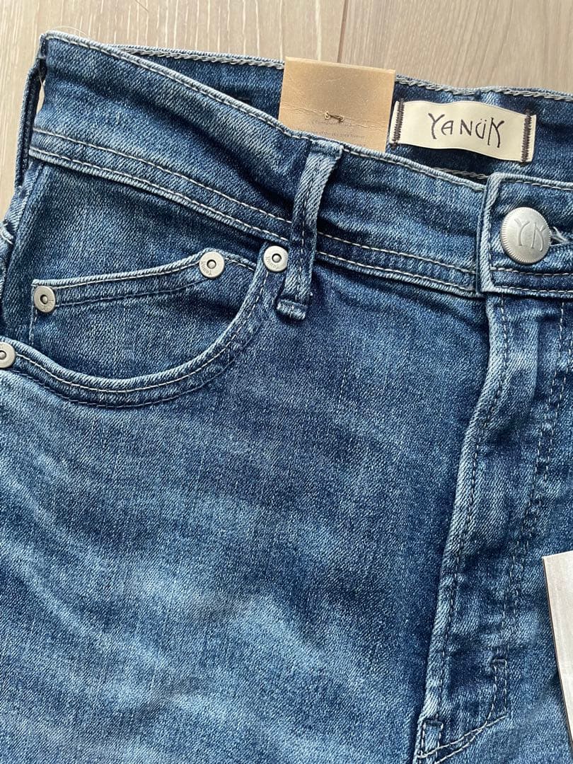 【タグ付き】YANUK ワイドフレア Vintage風加工 ブルーデニム 25