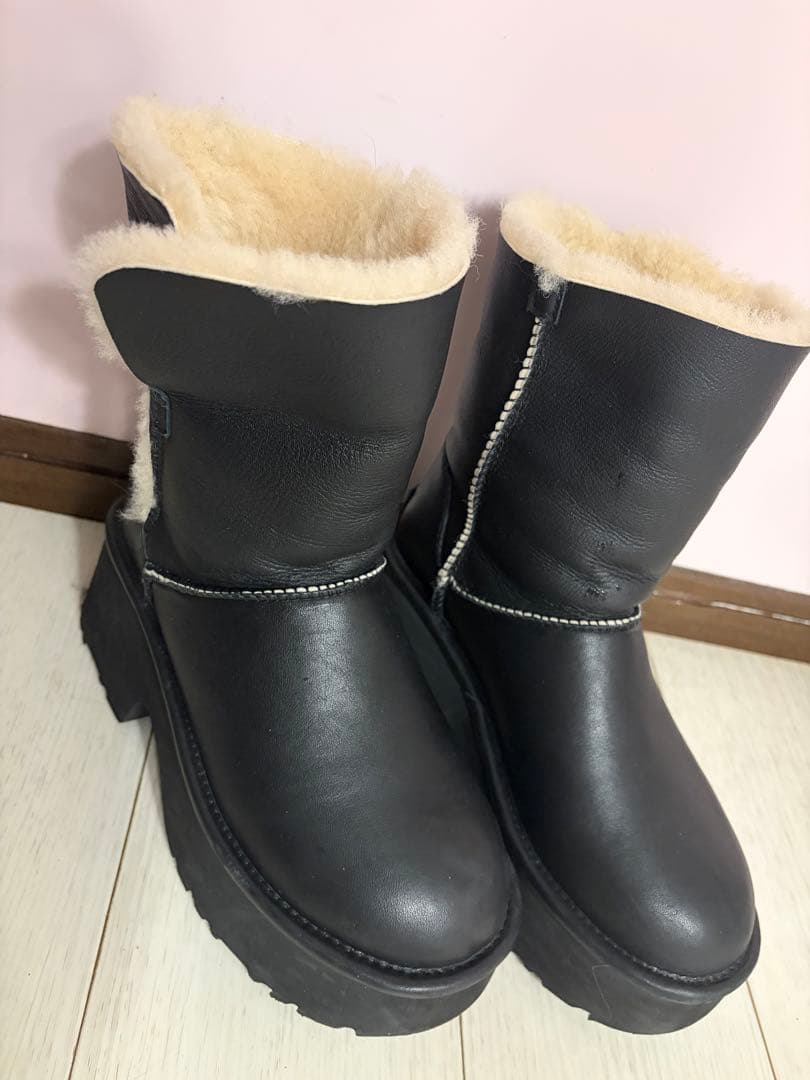 UGG ブラック ショートブーツ 38