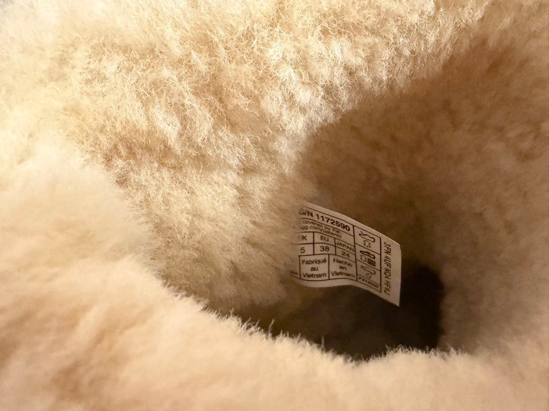UGG ブラック ショートブーツ 38