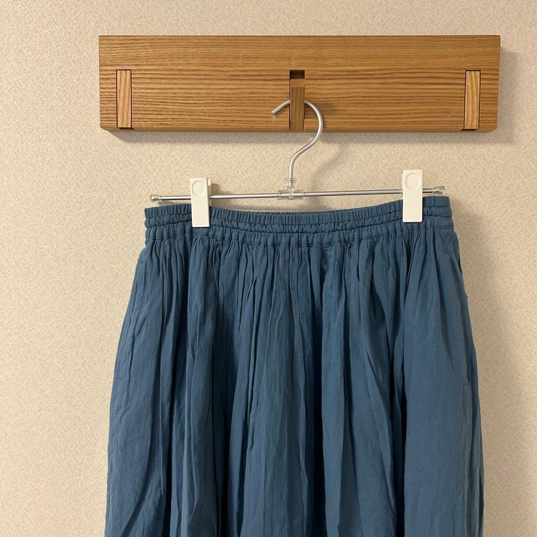 【新品】北欧、暮らしの道具店　パンツ派さんにもおすすめのギャザースカート ブルー