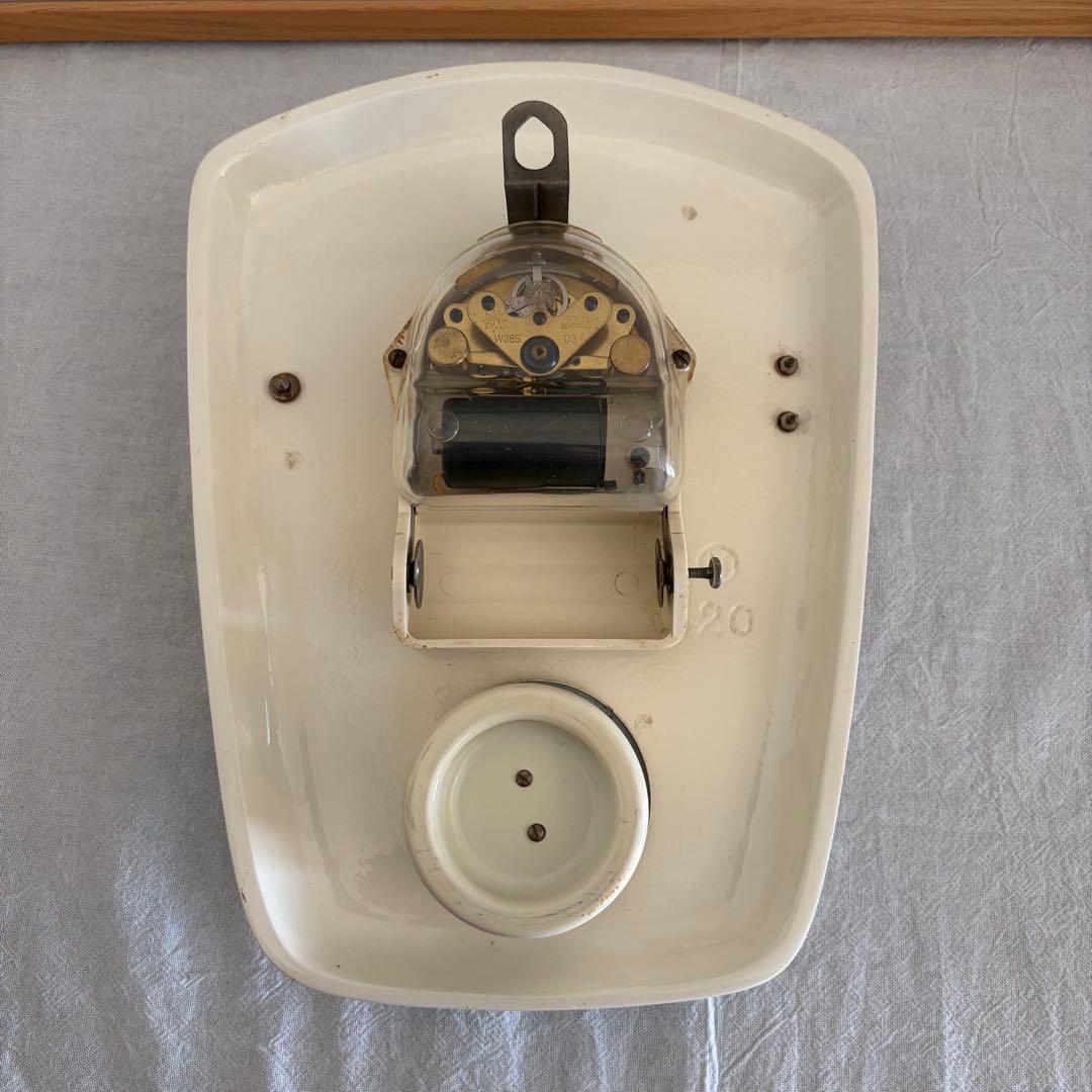 ドイツ　JUNHANS ユンハンス　陶器の掛け時計　ジャンク品　アンティーク