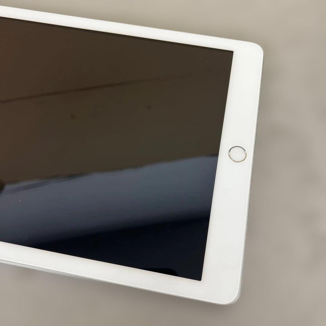603080 iPad第６世代Wi-Fi + Cellular 32GB