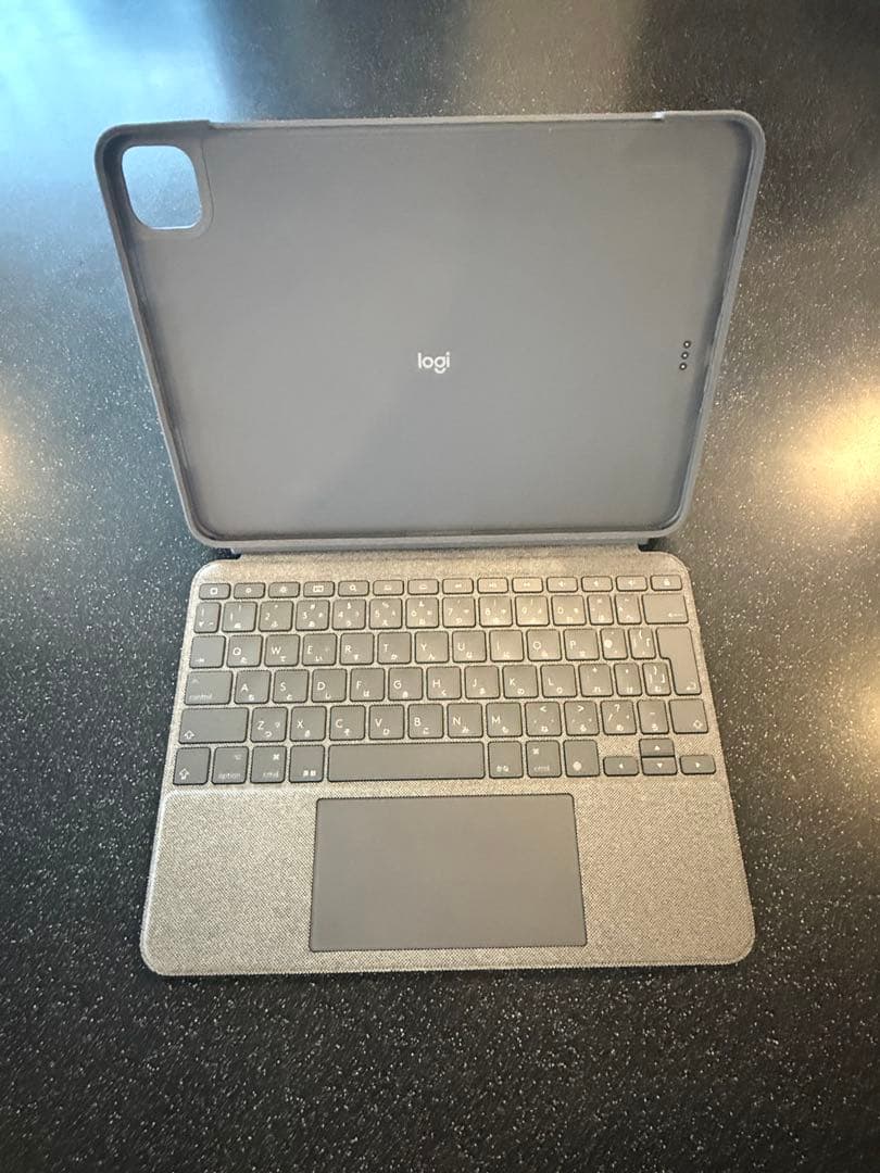 iPadアクセサリー <naoki> Logicool Combo Touch iPad Pro