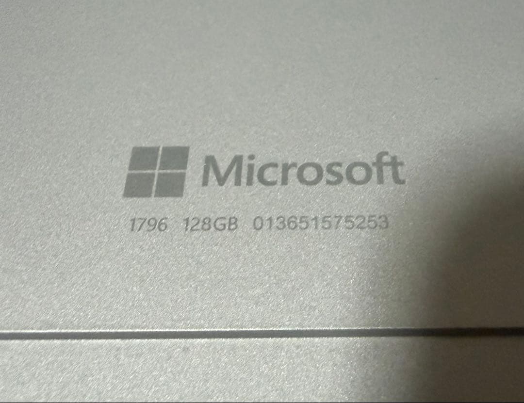 Microsoft Surface Pro 第5世代 （1796）