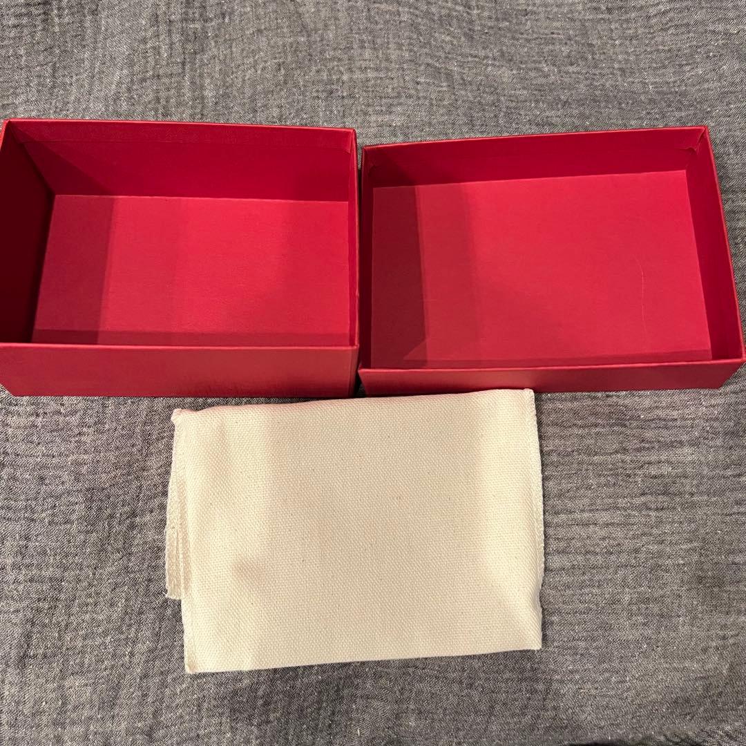VALENTINO ヴァレンティノ 三つ折り財布 ブラック　黒　付属品　箱付