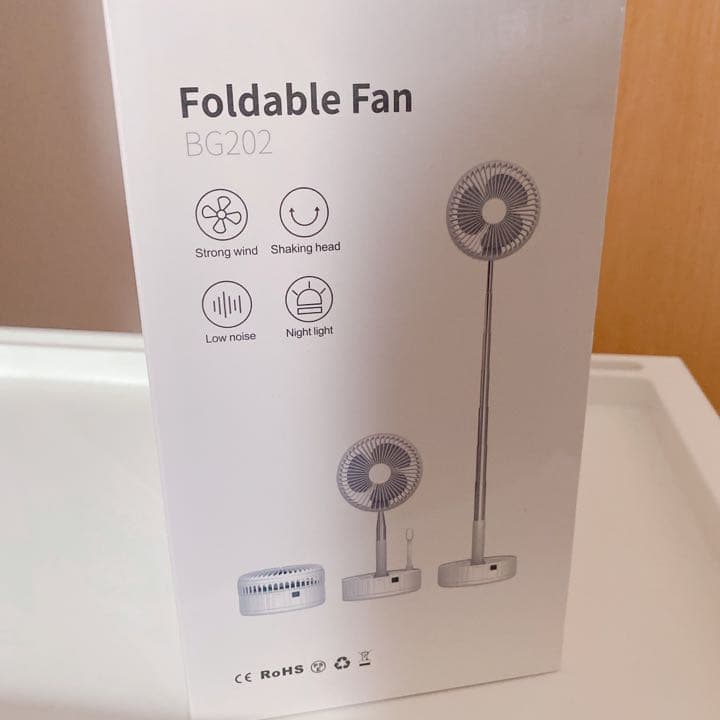 【新品未使用品 送料無料】折りたたみ 式 扇風機 ホワイト リモコン付き