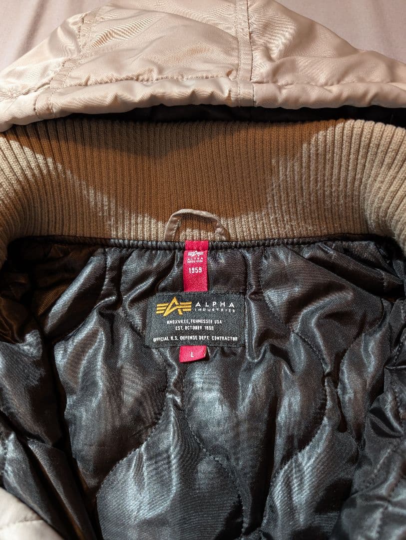 ALPHA INDUSTRIES フライトジャケットL グレージュ