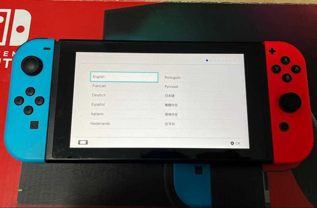 Nintendo Switch 赤青