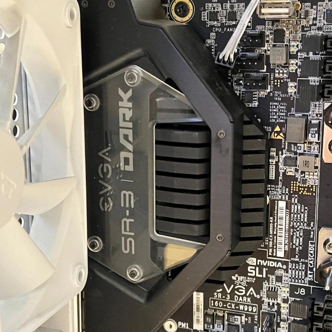 【PCパーツ】Xeon-W3175X、SR-3DARK、CPUファン、ケース等