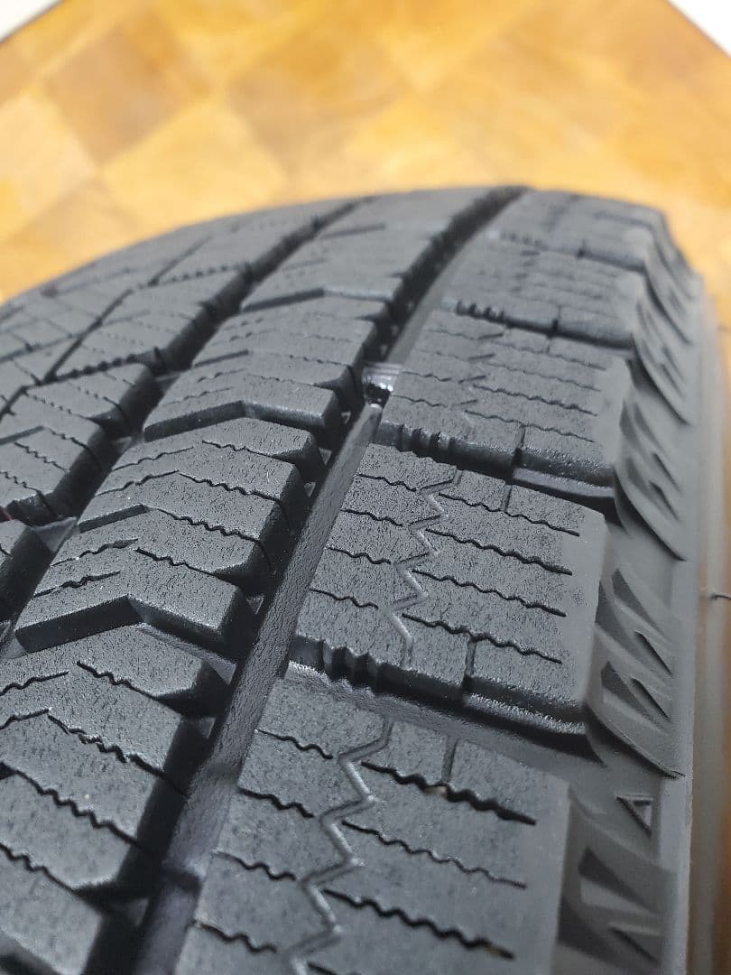 175/65R15 スタッドレス ブリヂストン VRX2