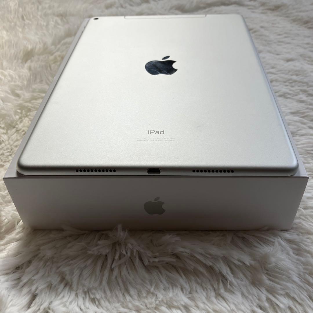【完動品】iPad Air3 256GB SIMフリー 【すぐ発送】【付属品】