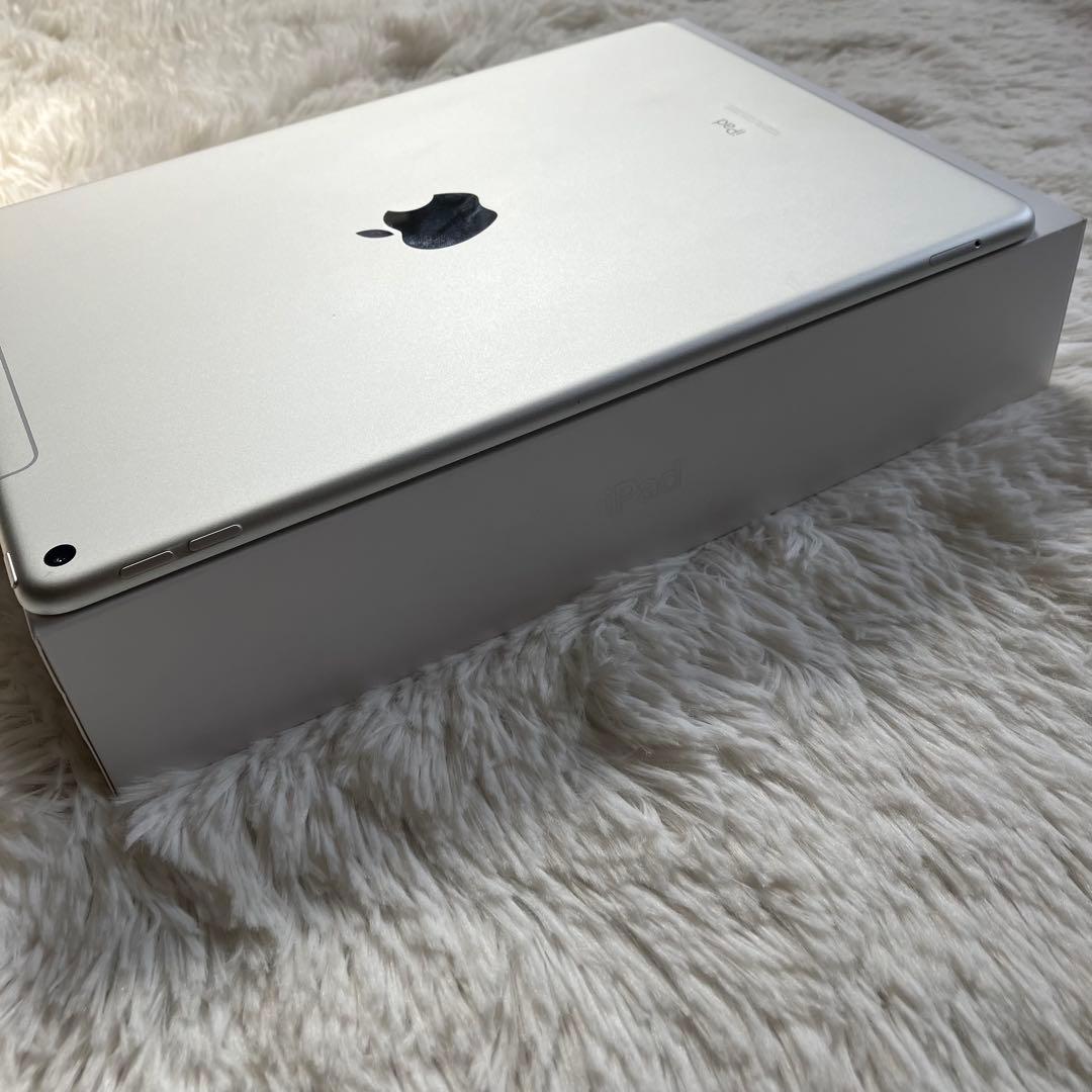 【完動品】iPad Air3 256GB SIMフリー 【すぐ発送】【付属品】