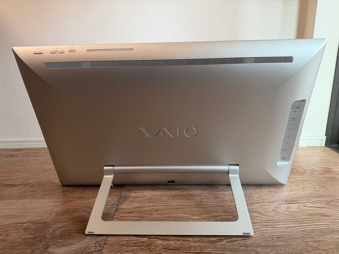 SONY VAIO(SVT2122SBJ / Officeなし /一体型PC/