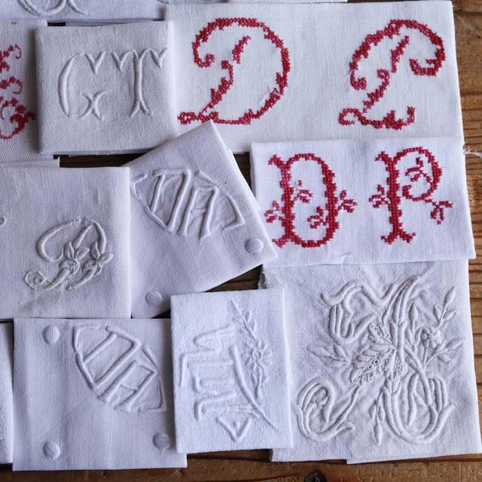 【5】たくさん 19枚！フランス アンティーク 手刺繍 イニシャル 端切れ