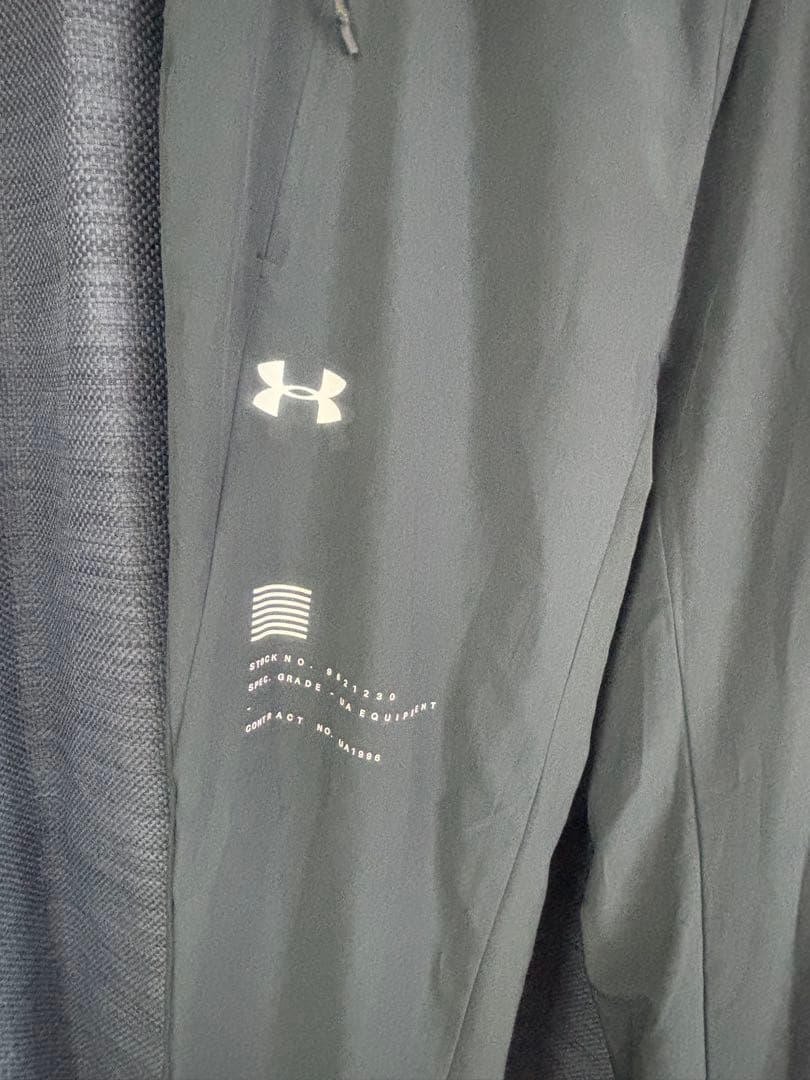 Under Armour アンダーアーマーフード付　メンズ　ＸＬ　セットアップ