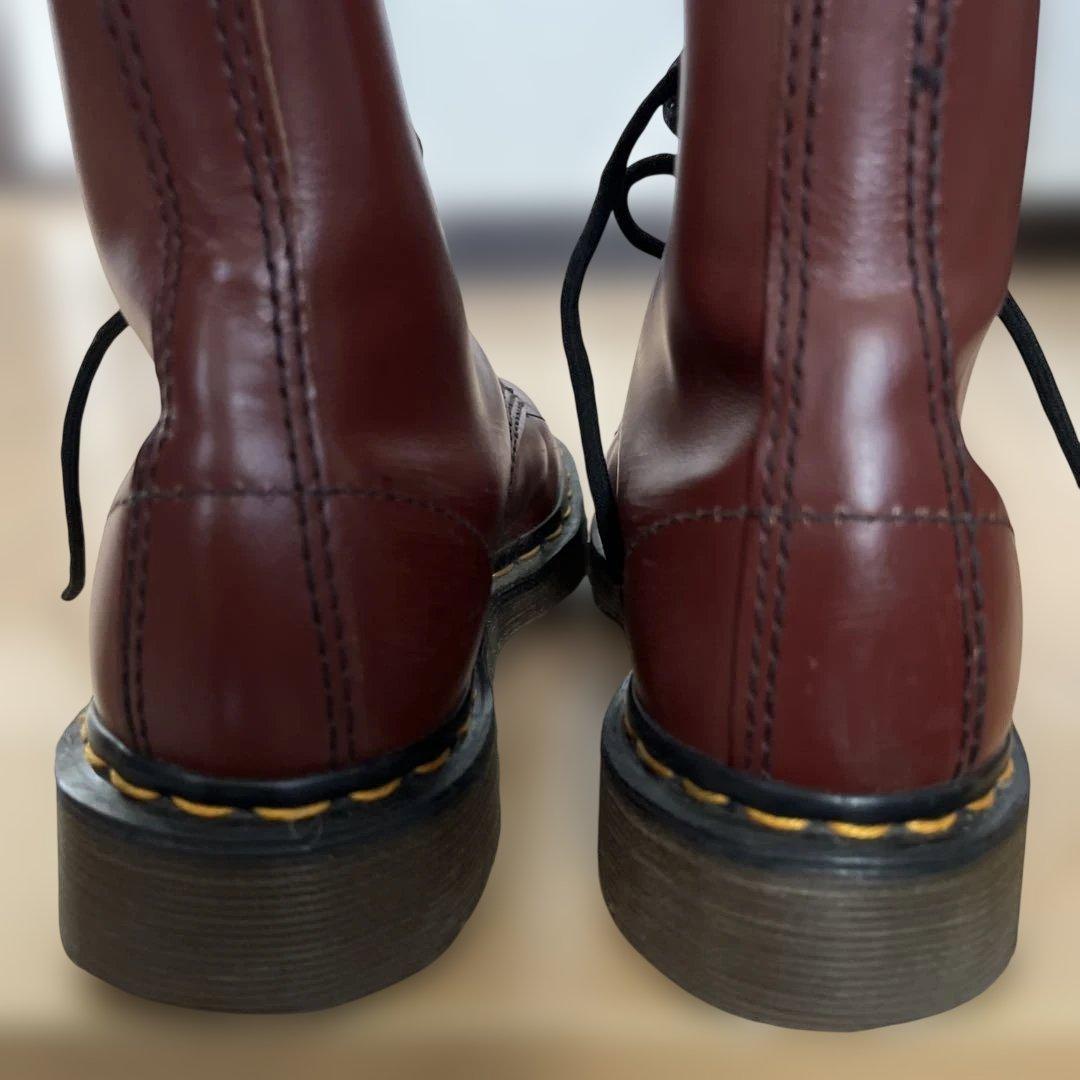 Dr.Martens MADE IN ENGLAND 8ホール　チェリーレッド