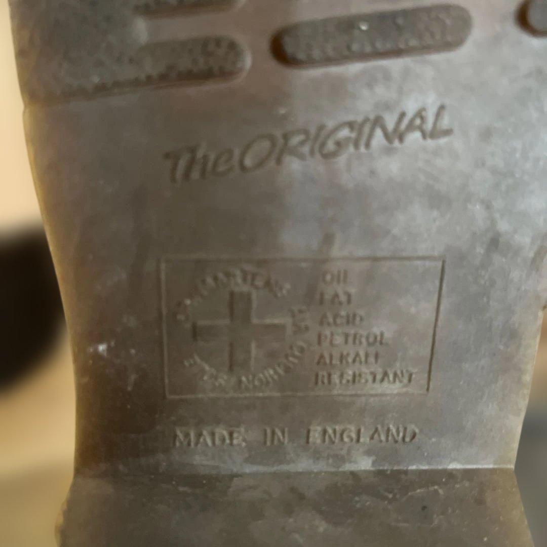 Dr.Martens MADE IN ENGLAND 8ホール　チェリーレッド