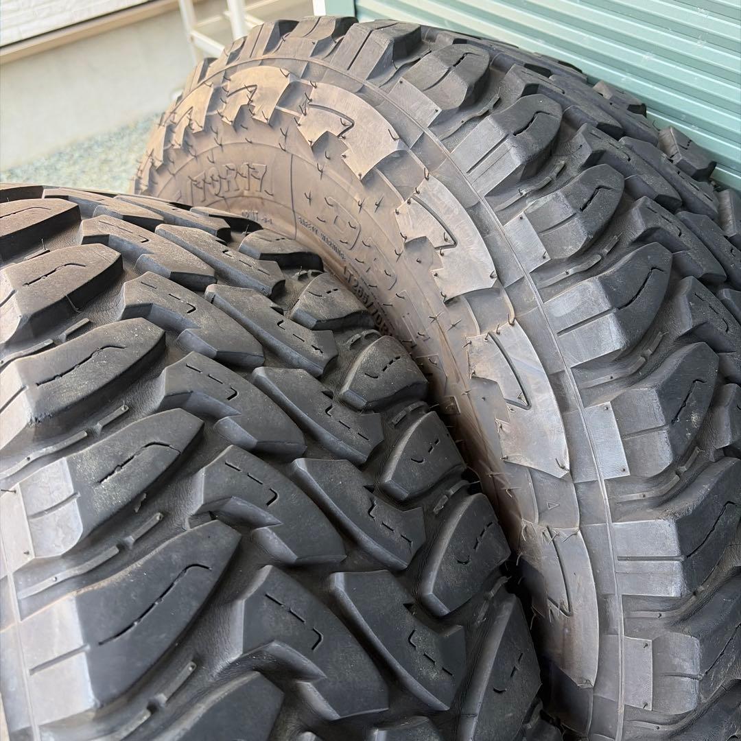 送料込み❗️265/70R17 TOYO OPEN COUNTYR MTタイヤ