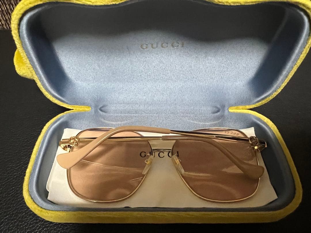 GUCCI サングラス スクエア型 GG1089SA 003