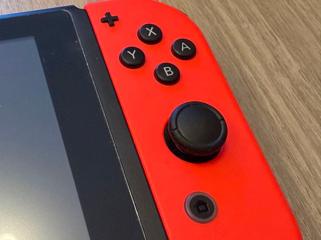 Nintendo Switch ネオンブルー・ネオンレッド 本体　➕プロコン
