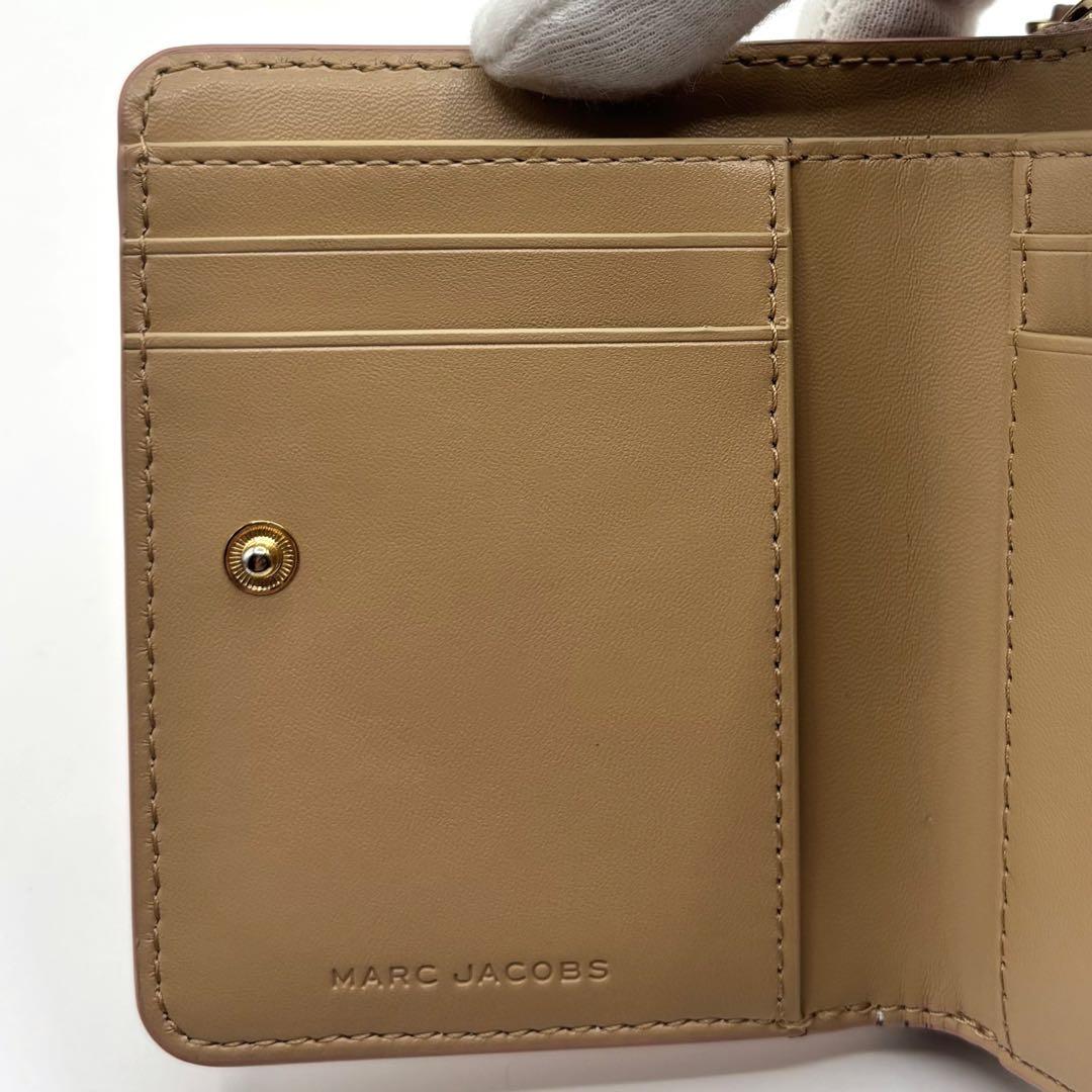 【美品】マークジェイコブス 二つ折り財布 レザー ラウンドファスナー ピンク