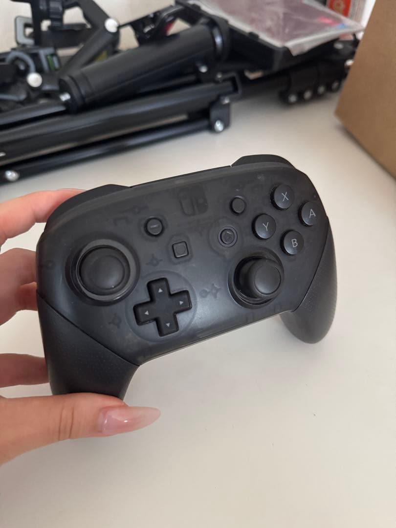 Nintendo Switch 本体 + コントローラー + 充電器　スマブラ