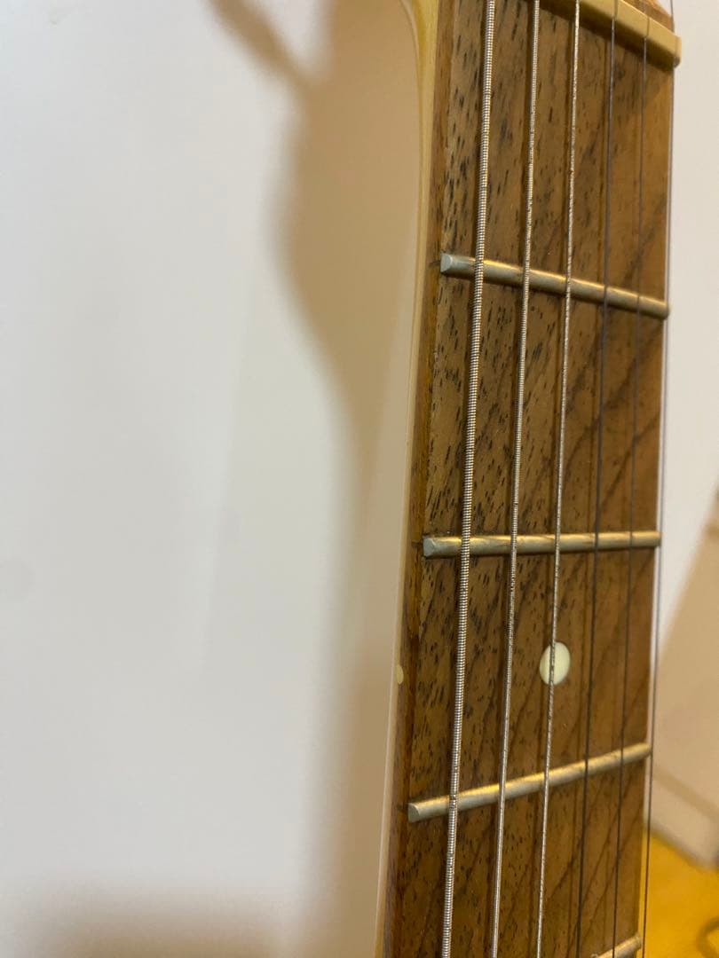 騎*谷様 【Squier Stratocaster エレキギター ケース付き】
