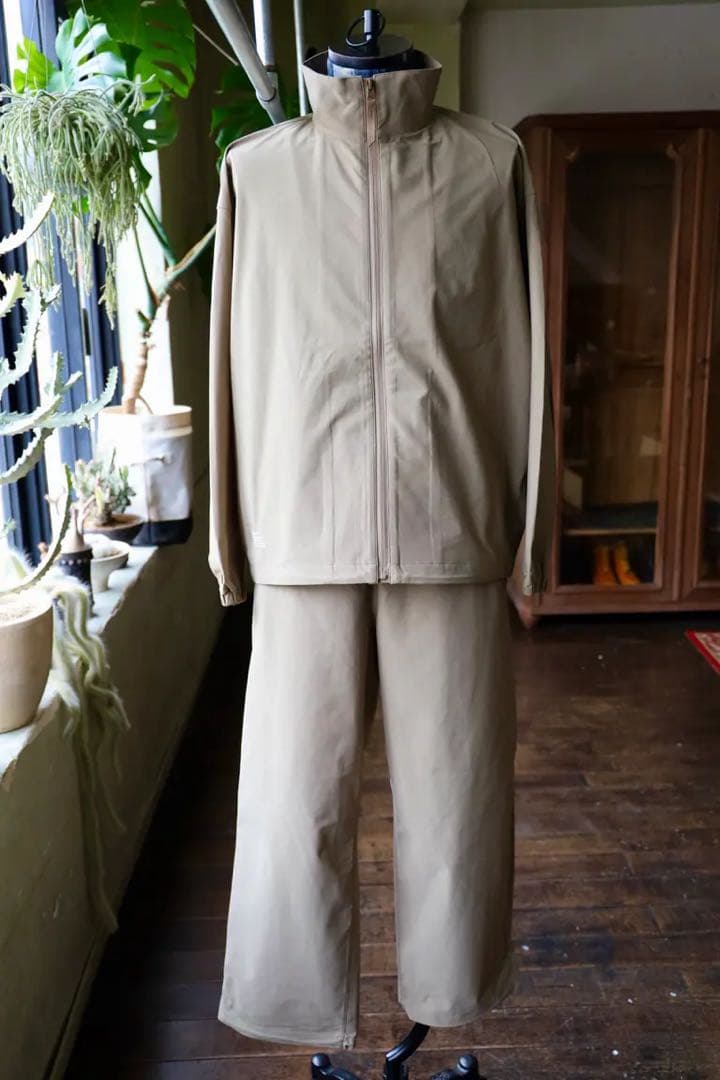 ウォーキング・ランニングウェア FreshService CORPORATE TRACK SUIT TAN M