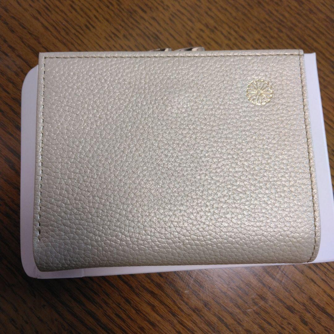 皇居　二つ折り がま口財布 色はシャンパンゴールド