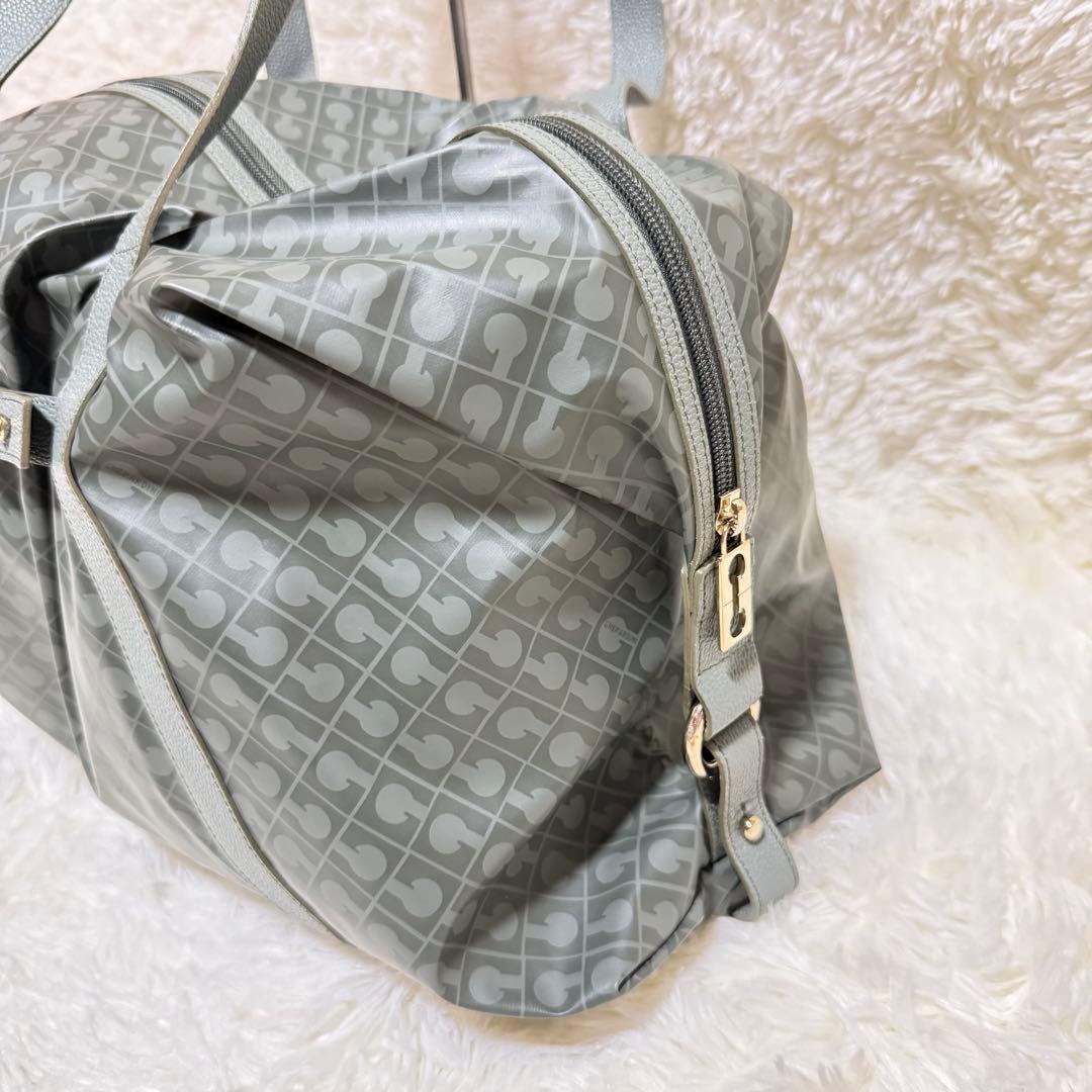 ゲラルディーニ レザーボストンバッグ　ソフティ ポーチ付き 美品