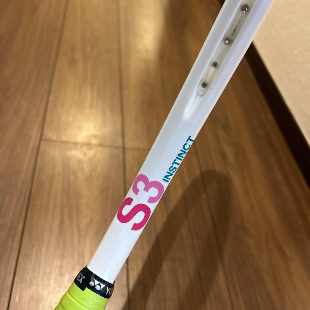 希少モデル ヘッド INSTINCTテニスラケット ホワイト　ピンク