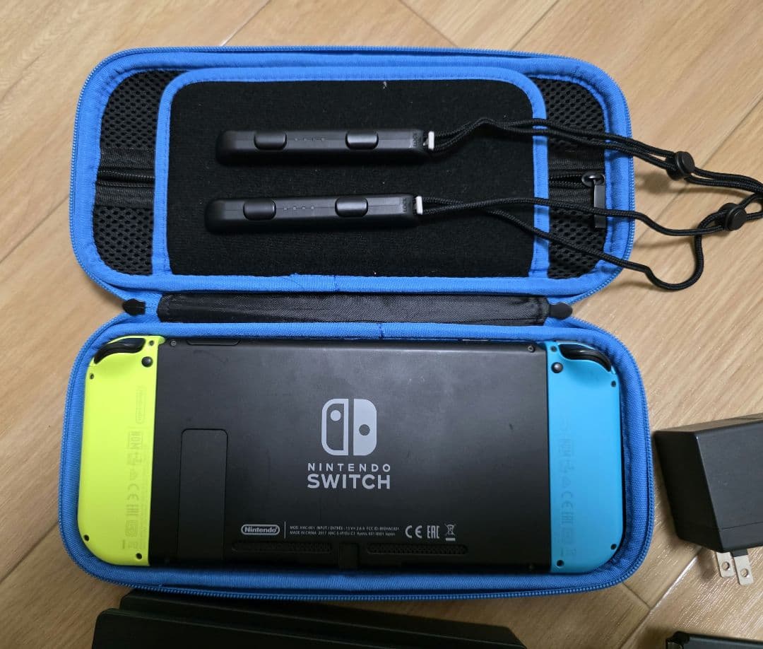 Nintendo Switch 青/黄 本体 + 付属品