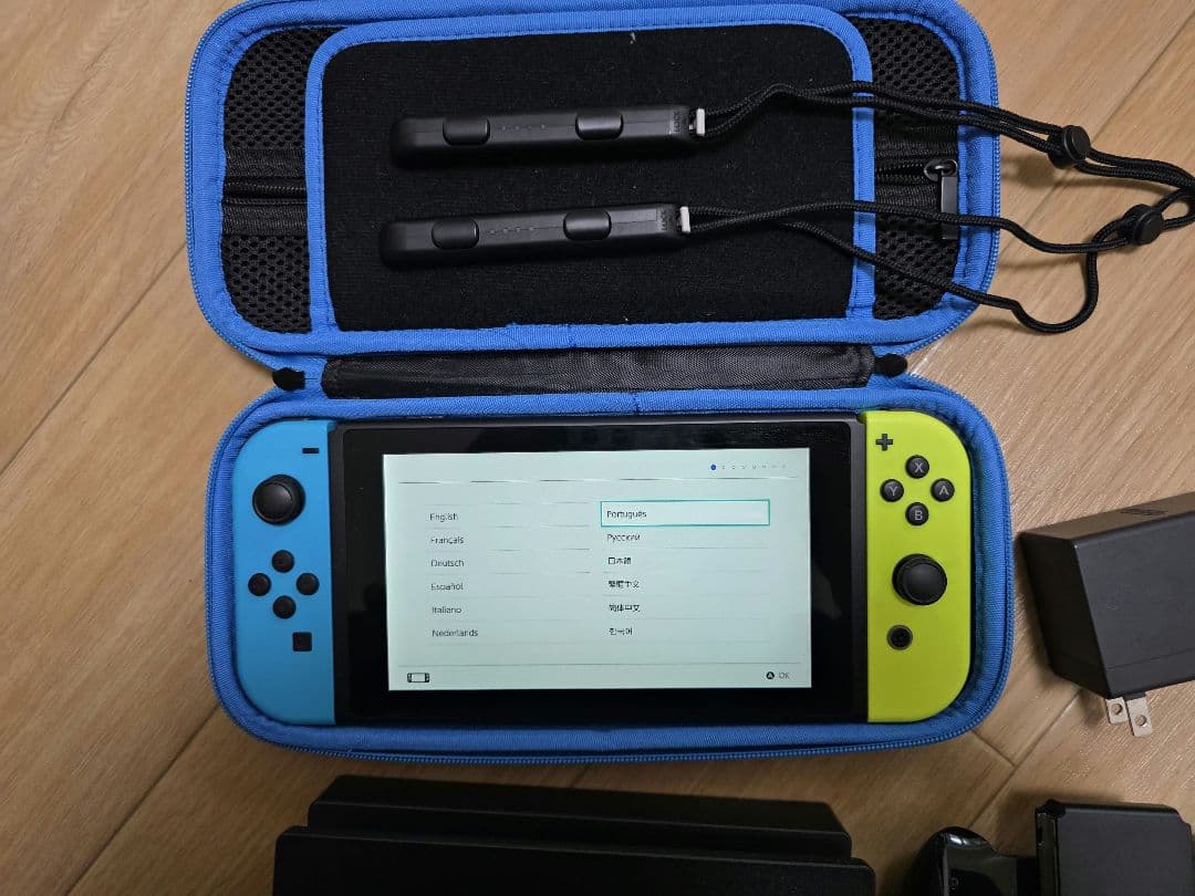 Nintendo Switch 青/黄 本体 + 付属品