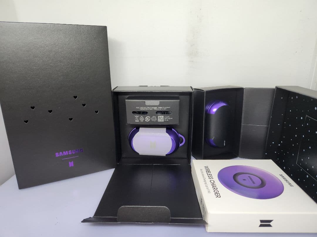 Galaxy BTS ワイアレスイヤフォン フルセット美品 ②
