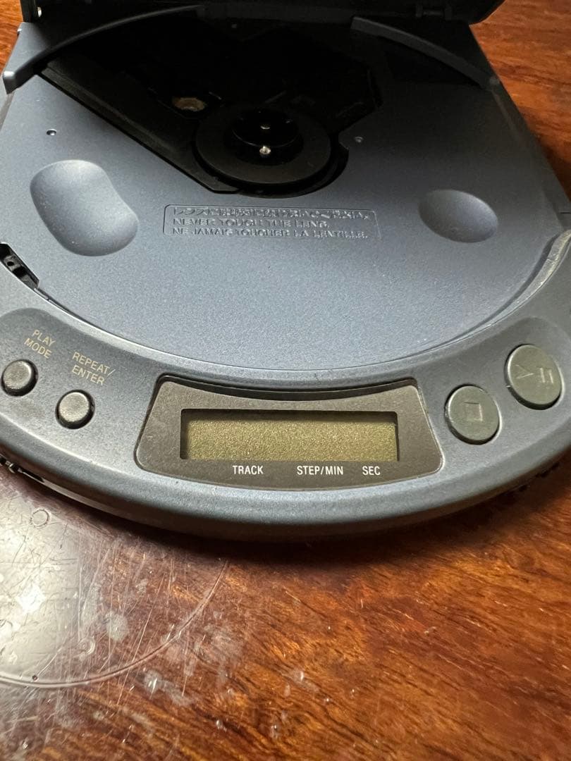 動作確認済SONY CDウォークマン D-223Discman CDプレーヤー