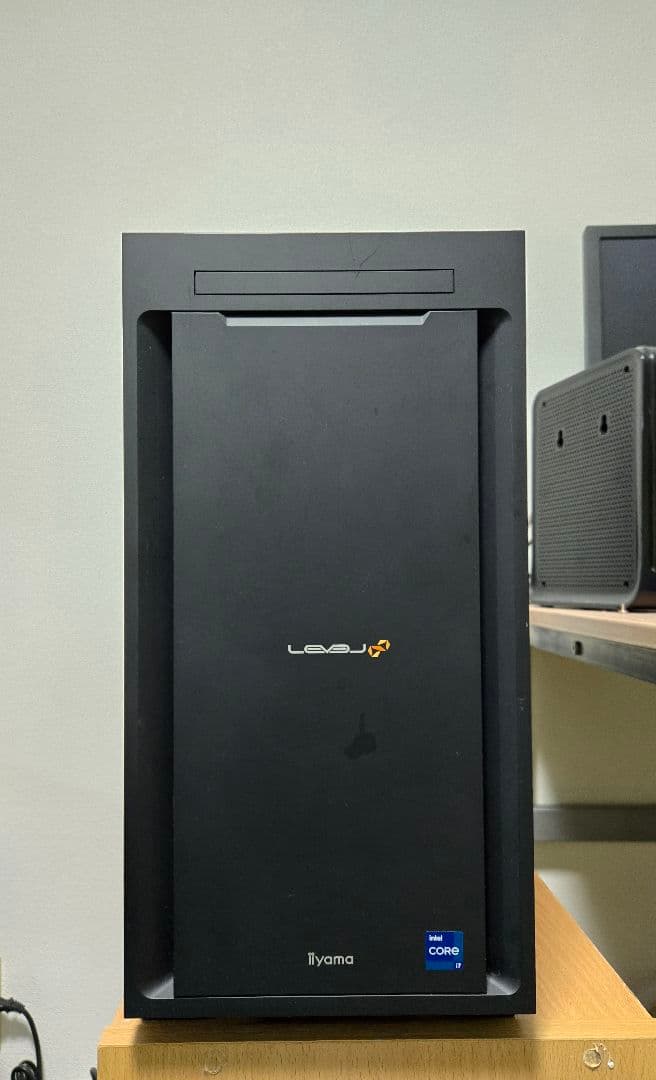高性能 LEVEL ∞ ゲーミングPC i7 13700F RTX4070