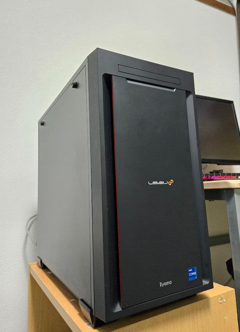 高性能 LEVEL ∞ ゲーミングPC i7 13700F RTX4070