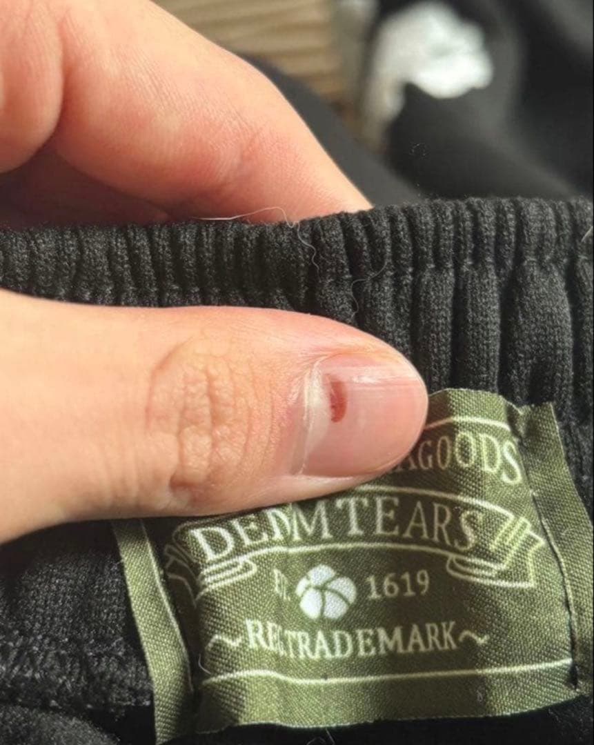 DENIM TEARSスウェットパンツS