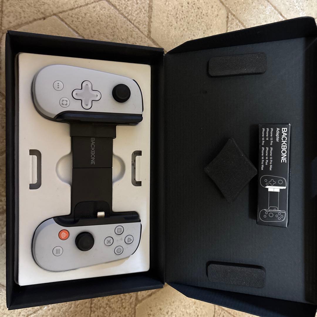 PlayStation Backbone iPhone用ゲームコントローラー