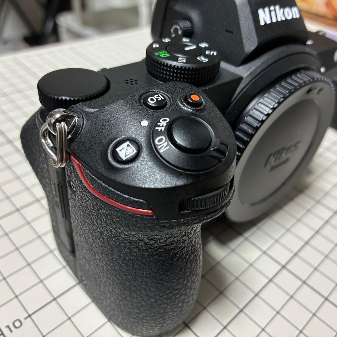 Nikon Z5 ボディ、バッテリー充電器セット