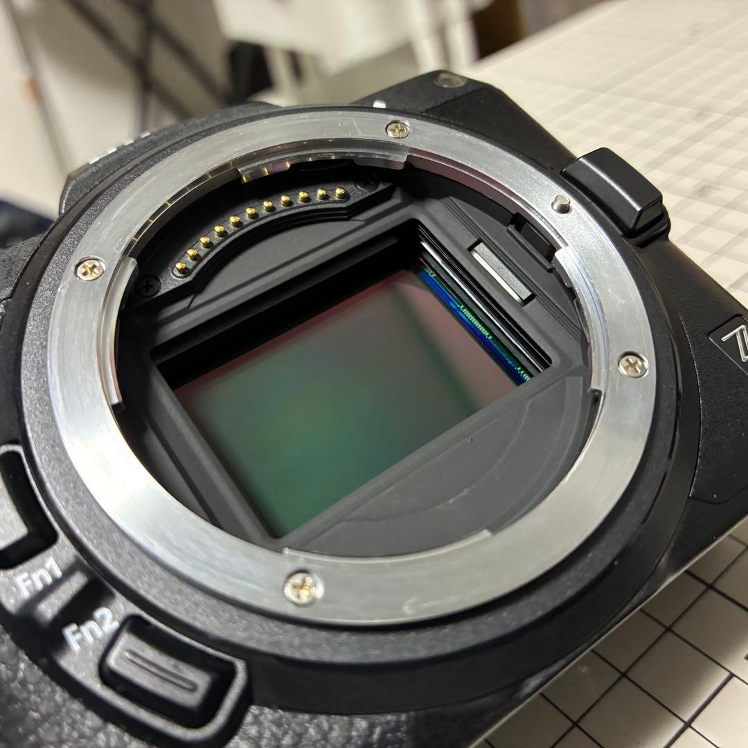 Nikon Z5 ボディ、バッテリー充電器セット