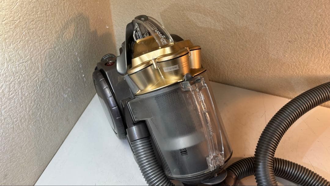 d*o様 dyson DC12 dサイクロンクリーナー 掃除機 PLUS