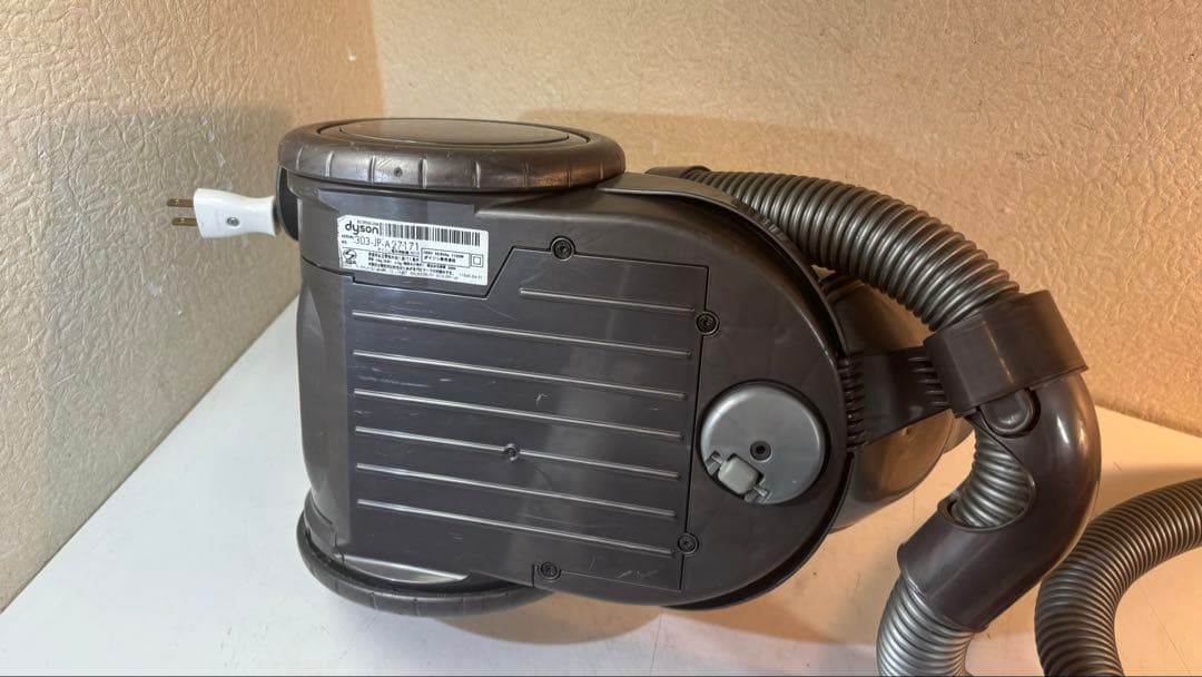 d*o様 dyson DC12 dサイクロンクリーナー 掃除機 PLUS