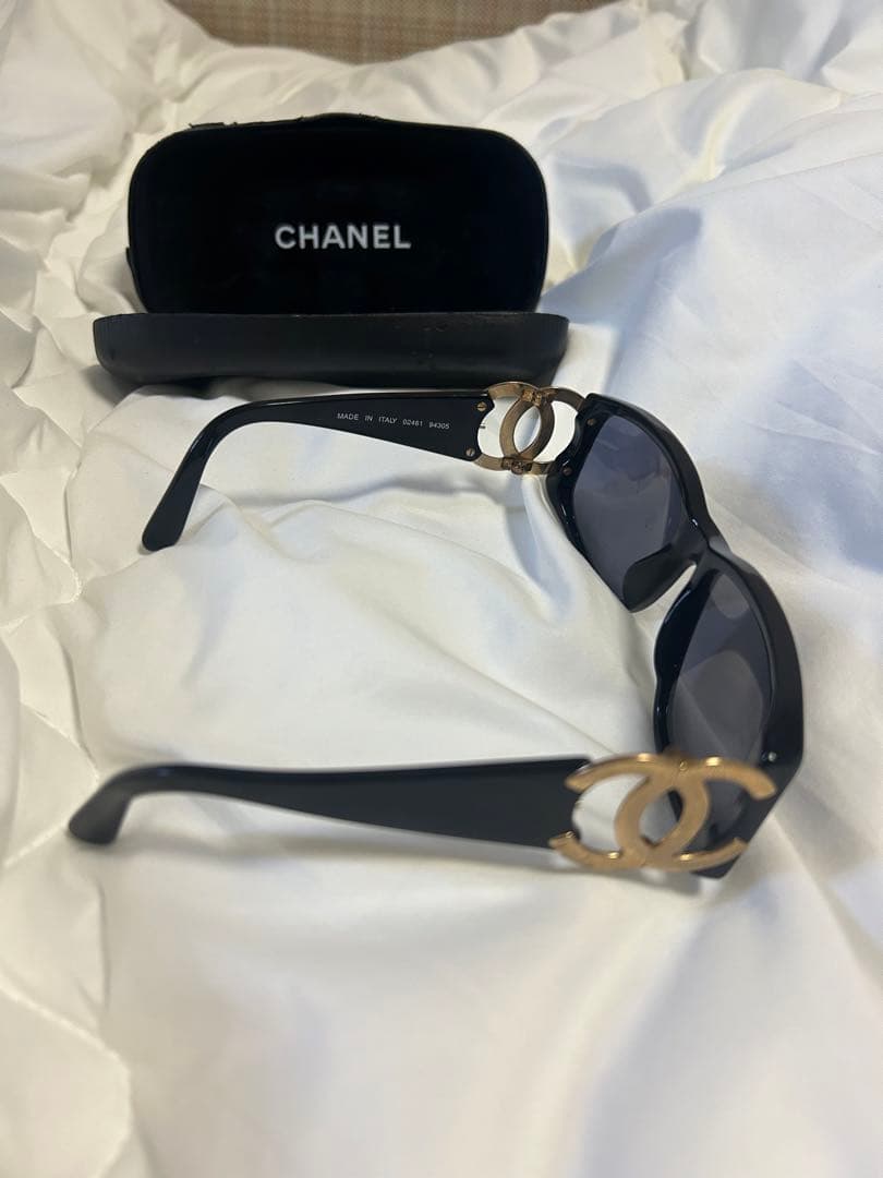 CHANEL サングラス ブラック ゴールドロゴ