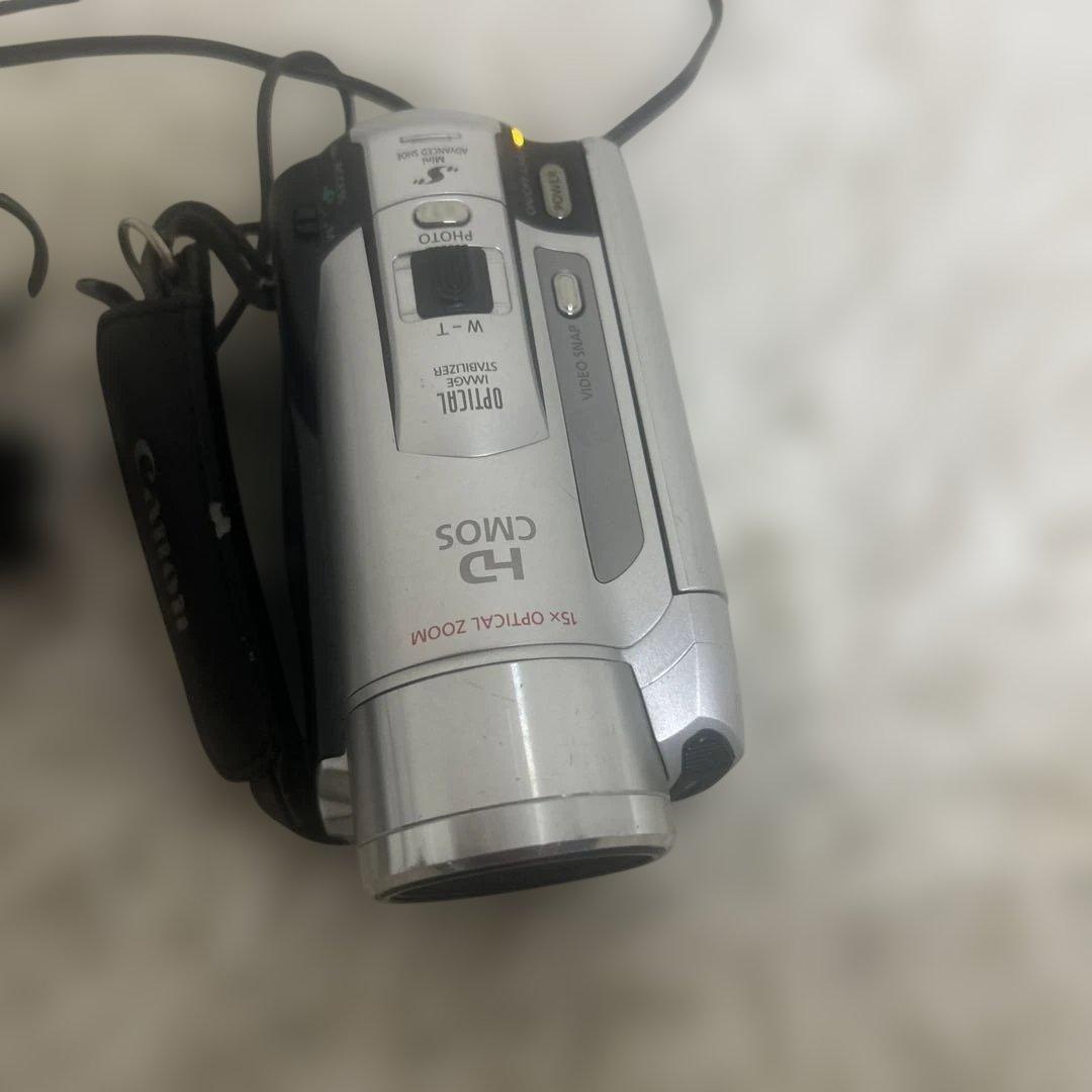 Canon HDビデオカメラ　iVIS HF M32 シルバー