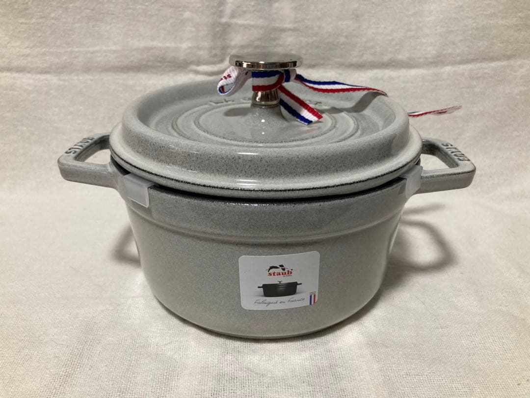 新品　未使用ストウブ　ココットラウンド16 カンパーニュ